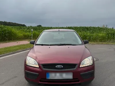 Gebraucht Ford Focus 100 PS (73 kW) 2005 Rot Coupé