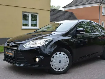 Gebraucht Ford Focus SYNC Edition 101 PS (74 kW) 2014 Schwarz Limousine