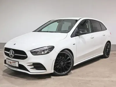 Gebraucht Mercedes B180 AMG 136 PS (100 kW) 2021 Weiß Van / Kleinbus