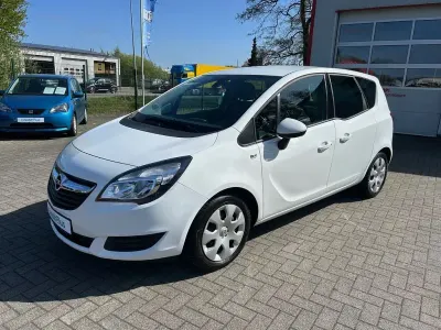 Gebraucht Opel Meriva Edition 101 PS (74 kW) 2016 Weiß Van / Kleinbus