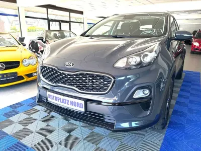 Gebraucht Kia Sportage Vision 136 PS (100 kW) 2021 Grau SUV