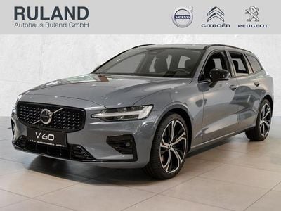 Gebraucht Volvo V60 Plus 197 PS (144 kW) 2022 Thunder grey / metallic Kombi