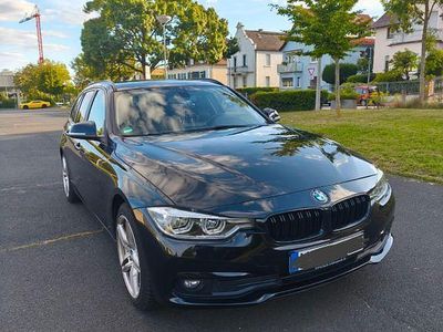 Gebraucht BMW 320 Advantage 190 PS (139 kW) 2016 Schwarz Kombi