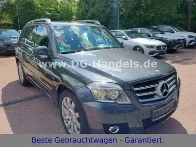 Gebraucht Mercedes GLK220 Sport 170 PS (125 kW) 2011 Tenoritgrau  metalliclack SUV