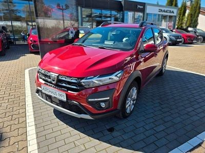 Gebraucht Dacia Sandero Comfort 101 PS (74 kW) 2021 Rot Limousine