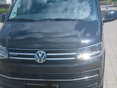 Gebraucht VW Multivan 204 PS (150 kW) 2016 Schwarz Van / Kleinbus