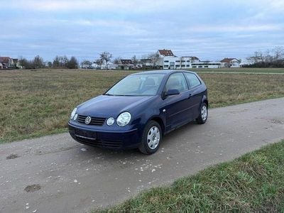 Blau Gebraucht 2002 VW Polo Highline Limousine | 1.699 € (Fairer Preis)