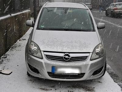 Gebraucht Opel Zafira Edition 120 PS (88 kW) 2010 Grau Van / Kleinbus