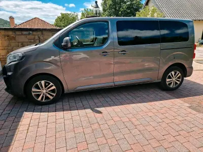 Gebraucht Peugeot Traveller 150 PS (110 kW) 2017 Grau Van / Kleinbus