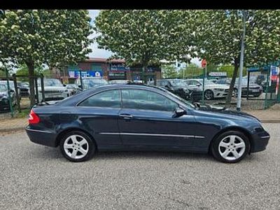 Schwarz Gebraucht 2002 Mercedes CLK240 Coupé | 3.800 € (Fairer Preis)