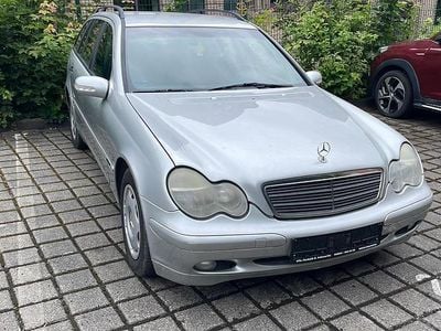 Mercedes C200