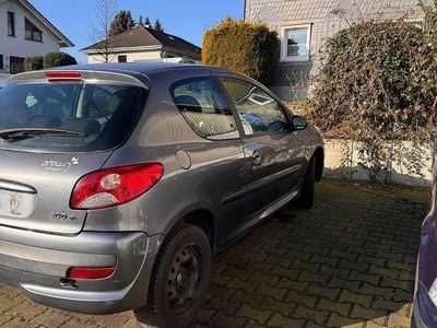 Grau Gebraucht 2009 Peugeot 206 Limousine | 1.750 € (Guter Preis)