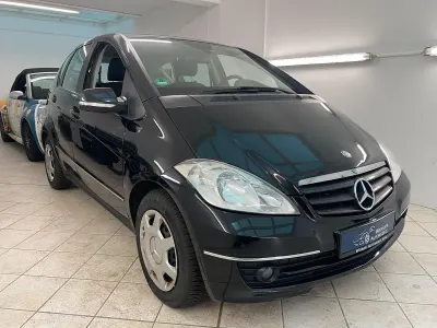 Gebraucht Mercedes A180 109 PS (80 kW) 2009 Schwarz Limousine