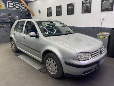Gebraucht VW Golf IV 105 PS (77 kW) 2001 Silber Limousine