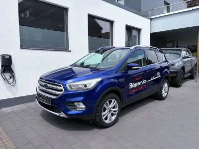 Gebraucht Ford Kuga Cool & Connect 150 PS (110 kW) 2017 Indicblau metallic SUV