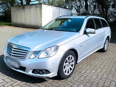Gebraucht Mercedes E220 170 PS (125 kW) 2009 Grau Kombi