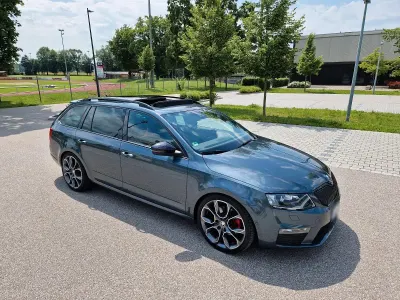 Gebraucht Skoda Octavia vRS 184 PS (135 kW) 2016 Grün Kombi
