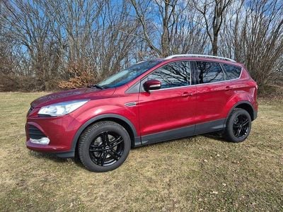 Gebraucht Ford Kuga SYNC Edition 120 PS (88 kW) 2016 Rot SUV