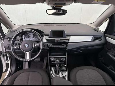 Gebraucht BMW 218 Advantage 150 PS (110 kW) 2016 Weiß Van / Kleinbus