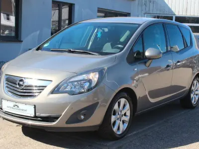 Używany Opel Meriva Innovation 140 KM (102 kW) 2011 Brązowy Minivan