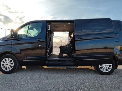 Usata Ford Tourneo 170 CV (125 kW) 2019 Nero Monovolume