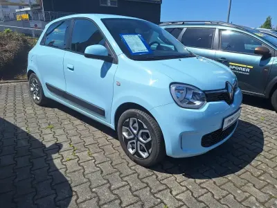 Gebraucht Renault Twingo Zen 60 kW (82 PS) 2021 Pastellblau Kleinwagen