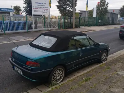 Gebraucht Peugeot 306 Cabriolet 121 PS (88 kW) 1995 Grün Cabrio