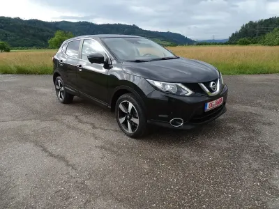 Gebraucht Nissan Qashqai N-Connecta 131 PS (96 kW) 2016 Schwarz SUV