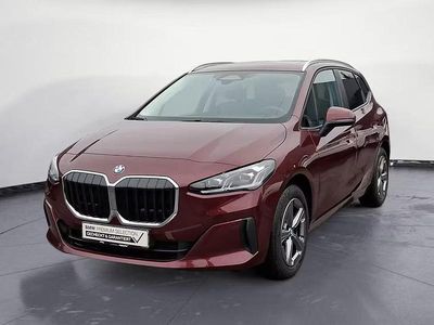 Gebraucht BMW 220 Active Tourer Efficient Dynamics 156 PS (114 kW) 2025 Rot Van / Kleinbus