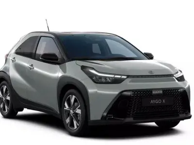 Neu Toyota Aygo X 116 PS (85 kW) 2026 Grün SUV
