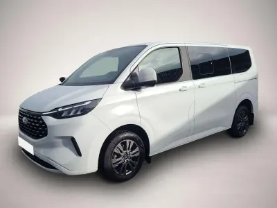 Gebraucht Ford Tourneo Custom Titanium 136 PS (100 kW) 2025 Manufacturer Van