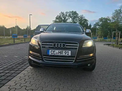 Używany Audi Q7 224 KM (164 kW) 2009 Czarny SUV