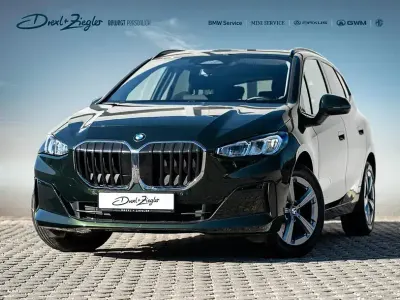Używany BMW 220 Active Tourer Performance 170 KM (125 kW) 2025 Zielony Minivan