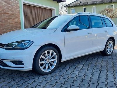 Gebraucht VW Golf VII Comfortline 110 PS (80 kW) 2017 Weiß Kombi