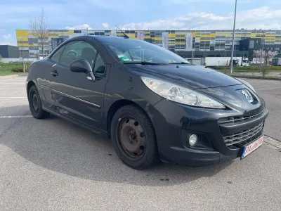 Gebraucht Peugeot 207 CC Allure 111 PS (81 kW) 2013 Schwarz Cabrio