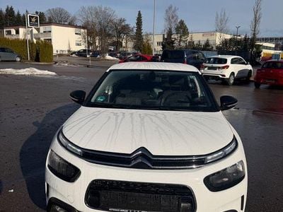 Gebraucht Citroën C4 Feel 131 PS (96 kW) 2019 Weiß Limousine