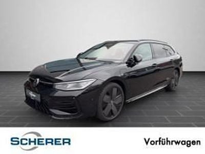 Gebraucht VW Passat R-line 177 PS (130 kW) 2025 Schwarz Limousine