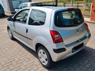 Gebraucht Renault Twingo 58 PS (42 kW) 2008 Silber Kleinwagen