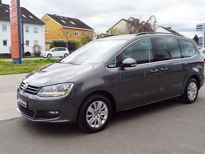 Gebraucht VW Sharan Comfortline 150 PS (110 kW) 2017 Grau Van / Kleinbus