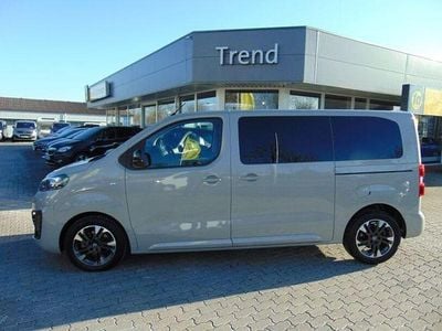 Grau Gebraucht 2022 Opel Zafira Life Edition Van / Kleinbus | 36.850 € (Etwas zu teuer)