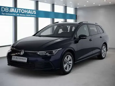 Gebraucht VW Golf VIII Life 150 PS (110 kW) 2024 Blau Kombi