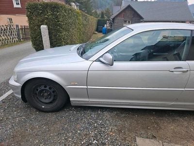 BMW 323