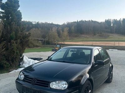 Second-hand VW Golf IV 75 CP (55 kW) 1999 Negru Hatchback