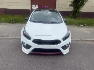 Gebraucht Kia Ceed GT GT 204 PS (150 kW) 2014 Weiß Limousine