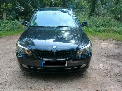 Gebraucht BMW 520 177 PS (130 kW) 2010 Schwarz Kombi