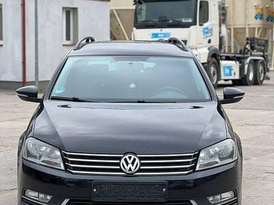Gebraucht VW Passat Trendline 122 PS (89 kW) 2011 Deep black perleffekt Kombi