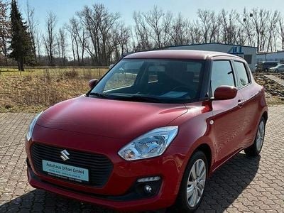 Gebraucht Suzuki Swift Comfort 111 PS (81 kW) 2020 Rot Kleinwagen