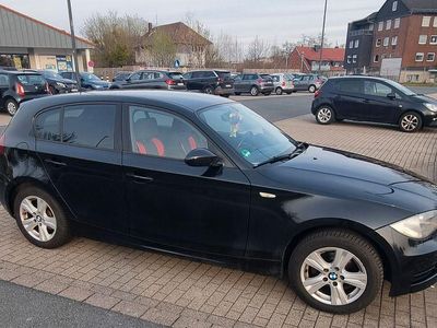 Gebraucht BMW 116 122 PS (89 kW) 2008 Schwarz Kleinwagen