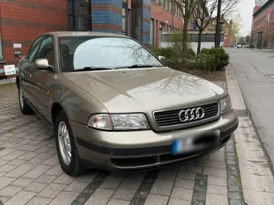 Gebraucht Audi A4 125 PS (91 kW) 1998 Andere farben Limousine