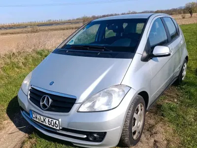 Gebraucht Mercedes A170 109 PS (80 kW) 2011 Silber Kleinwagen